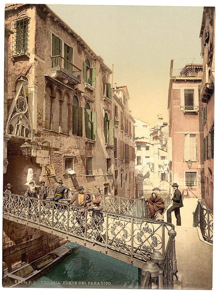 A picture of Paradise Bridge, Venice, Italy