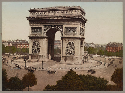 A picture of Paris. L'Arc-de-Triomphe de L'Etoile