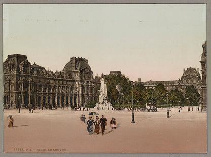 A picture of Paris. Le Louvre