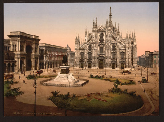 A picture of Piazza del Duomo,  Milan, Italy