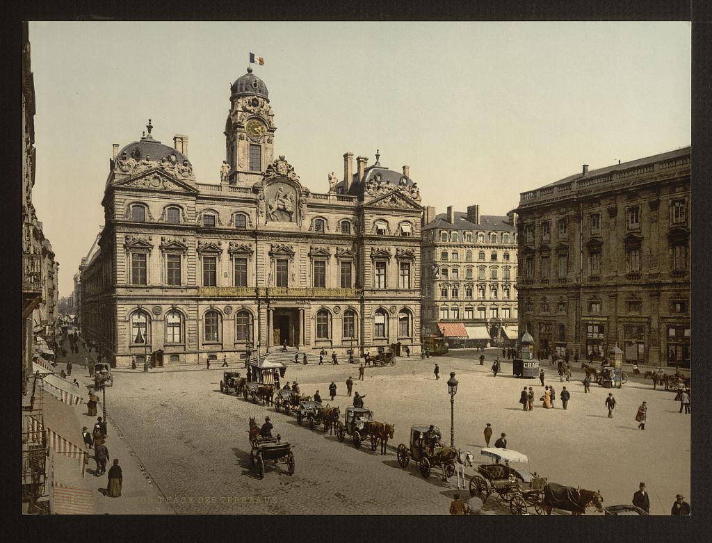 A picture of Place de Terreaux, Lyons, France