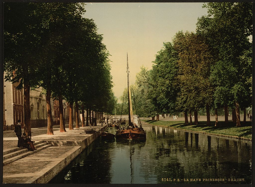 A picture of Princess Canal, Hague, Holland