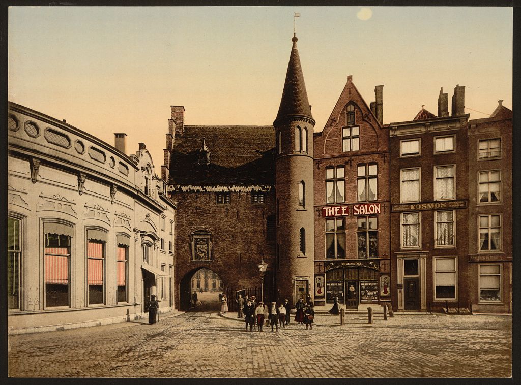 A picture of Prisoners' gate, Hague, Holland