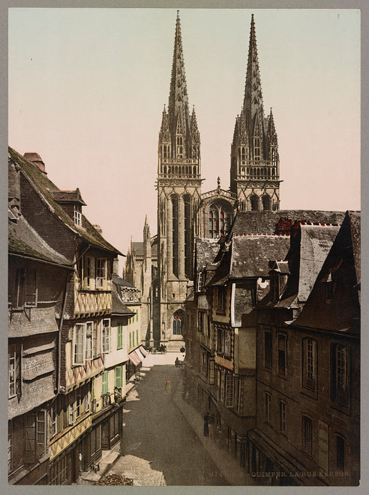 A picture of Quimper. La Rue Keréon