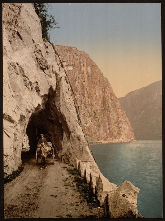 A picture of Road to Vorinfos (i.e., Vøringsfoss)  Hardanger Fjord, Norway