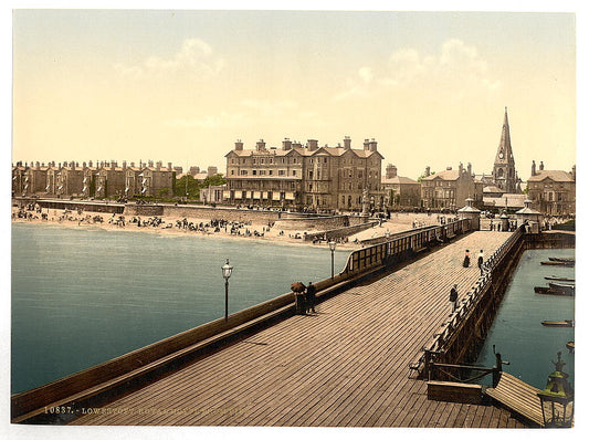 A picture of Royal Hotel from pier, Lowestoft, England