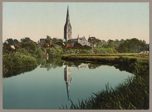 A picture of Salisbury Cathedral From River