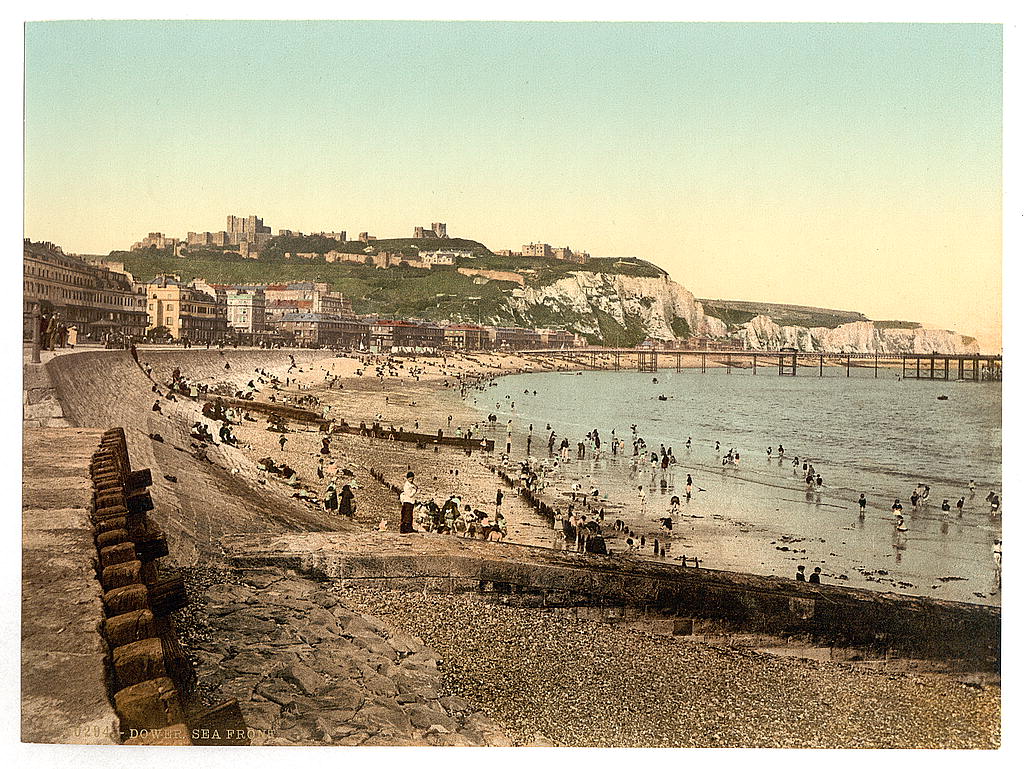 A picture of Sea front, Dover, England