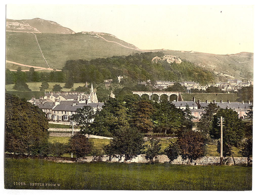 A picture of Settle, from west, Yorkshire, England