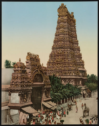 A picture of South of India. Seringham, Gopura.