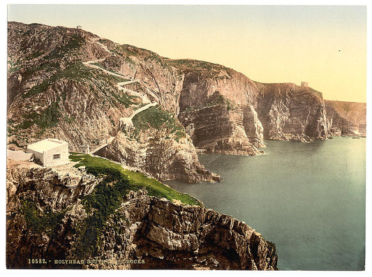 A picture of South Stack Rocks, Holyhead, Wales