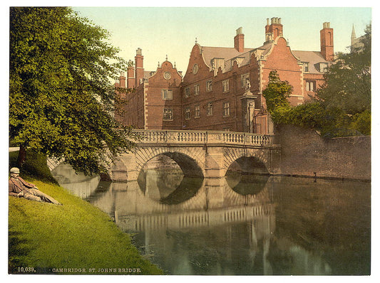 A picture of St. John's Bridge from the grounds, Cambridge, England