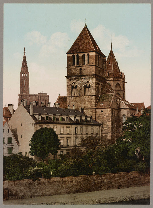 A picture of Strasbourg. L'Eglise St. Thomas et la Cathédrale. Strassburg Thomaskirche & Münster.