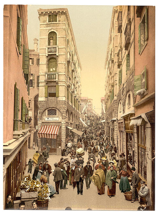 A picture of Street near the Rialto, Venice, Italy