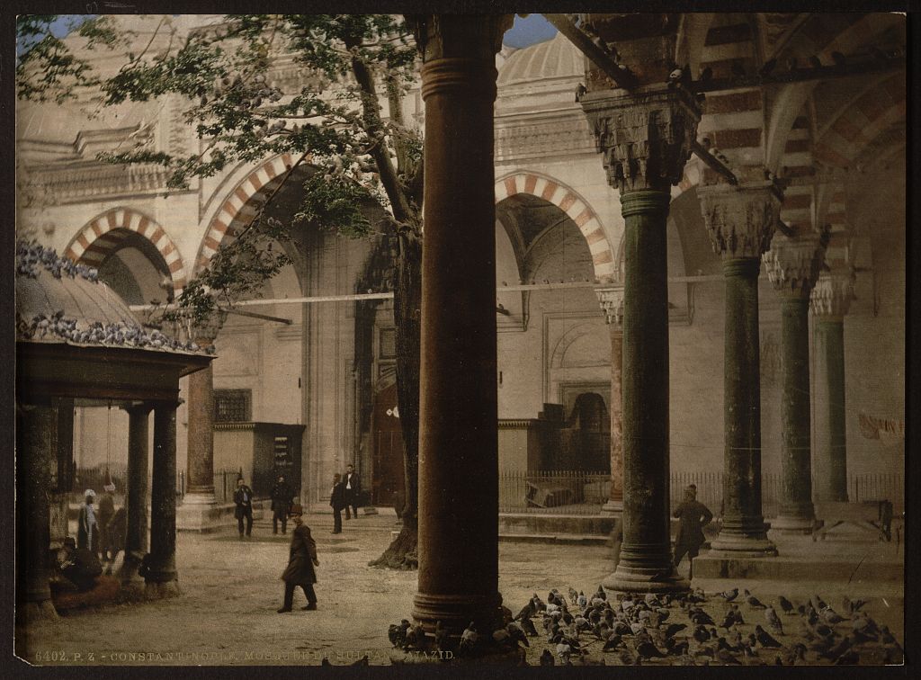 A picture of Sultan Bajazid's (i.e., Beyazit's) mosque, Constantinople, Turkey