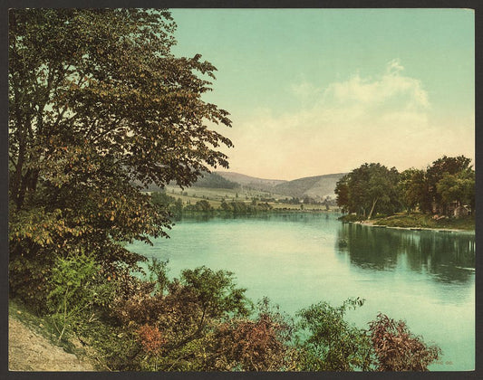 A picture of Susquehanna River near Binghamton, N.Y.