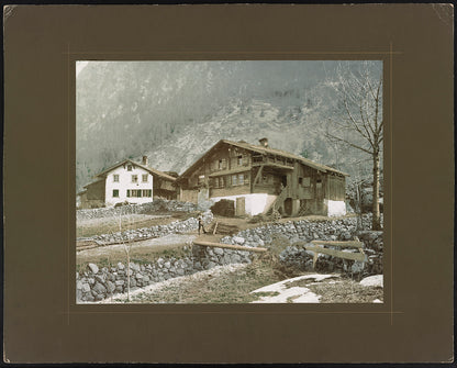 A picture of Swiss chalet