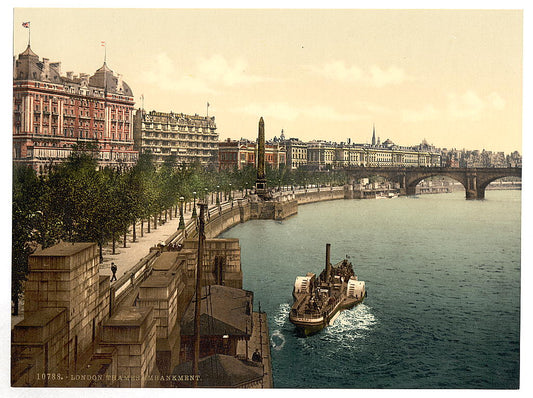 A picture of Thames embankment, London, England