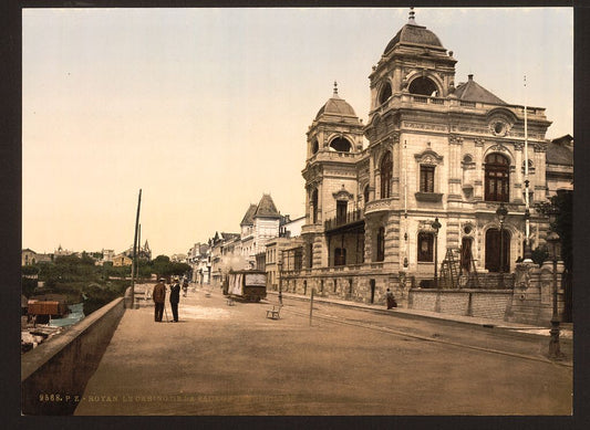 A picture of The casino and front of Foncillon, Royan, France