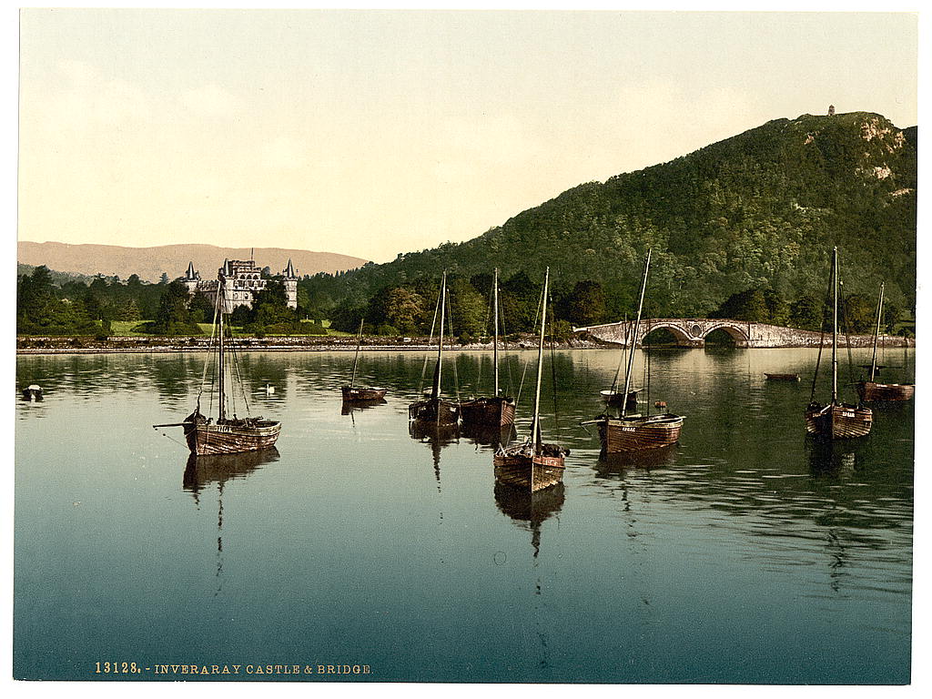 A picture of The castle and bridge, Inveraray, Scotland