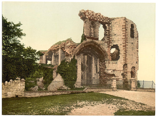 A picture of The castle, Denbigh, Wales