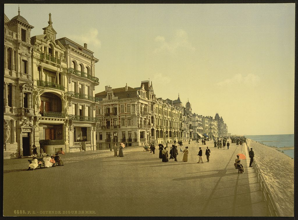 A picture of The embankment, Ostend, Belgium