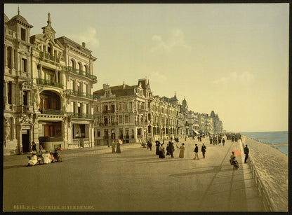 A picture of The embankment, Ostend, Belgium