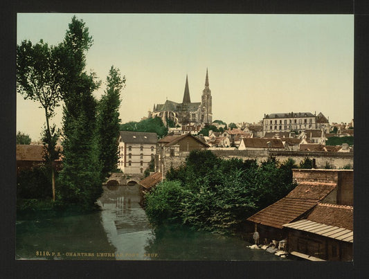A picture of The Eure and new bridge, Chartres, France