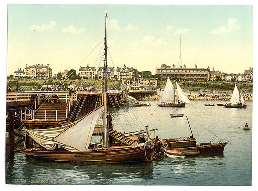 A picture of The front pier from pier end, Clacton-on-Sea, England