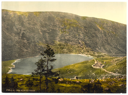 A picture of The Kleine Teich (small pond) with the Teichbaude, Riesengebirge, Germany