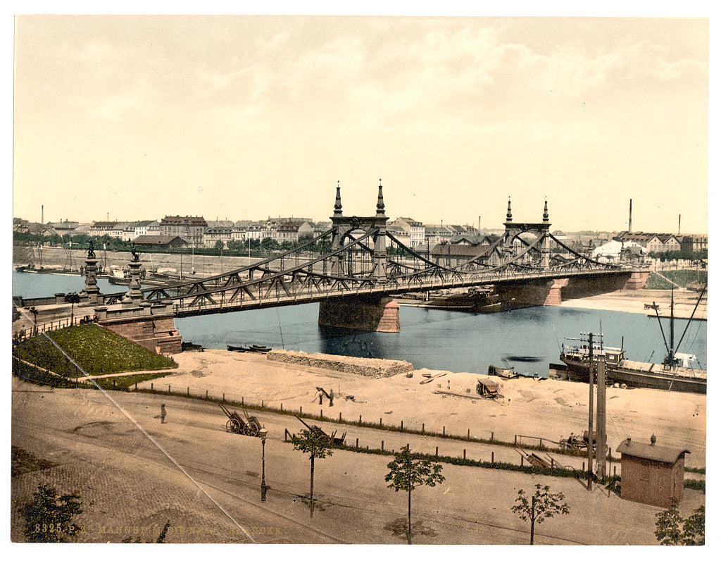 A picture of The Neckar Bridge, Mannheim, Baden, Germany