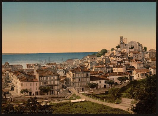 A picture of The old town, Cannes, Riviera