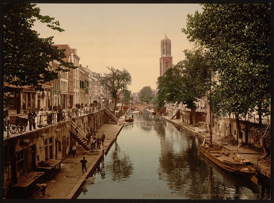 A picture of The Oude Gracht Hamburgerbrug, Utrecht, Holland