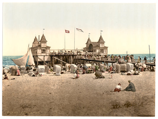 A picture of The pier, Ahlbeck, Pomerania, Germany