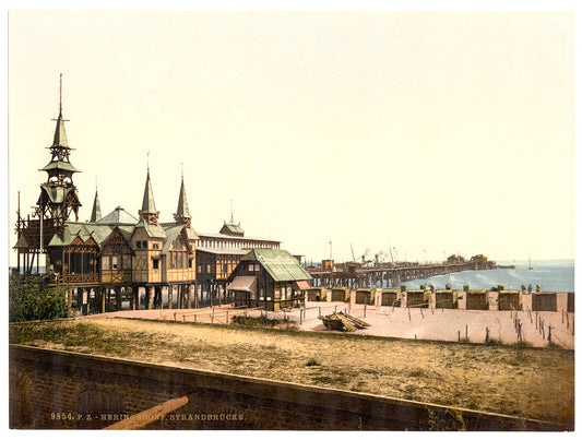 A picture of The pier, Strandbucke, Heringsdorf (i.e., Seebad Heringsdorf), Pomerania, Germany