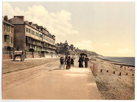 A picture of The promenade, Sandgate, England