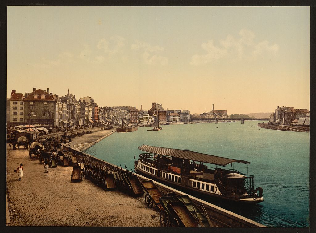 A picture of The quay, Liège, Belgium