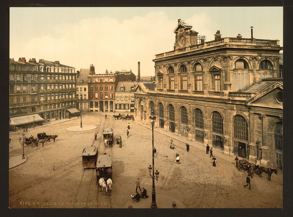 A picture of The railway station, Lillie, France