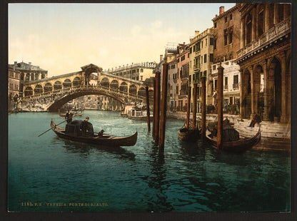 A picture of The Rialto Bridge, Venice, Italy