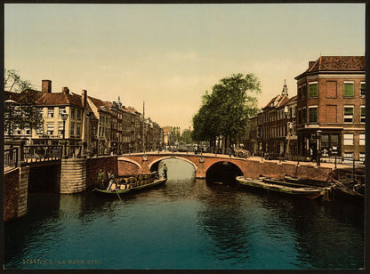 A picture of The Spui (canal), Hague, Holland