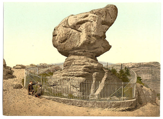 A picture of The Toad Rock, Tunbridge Wells, England