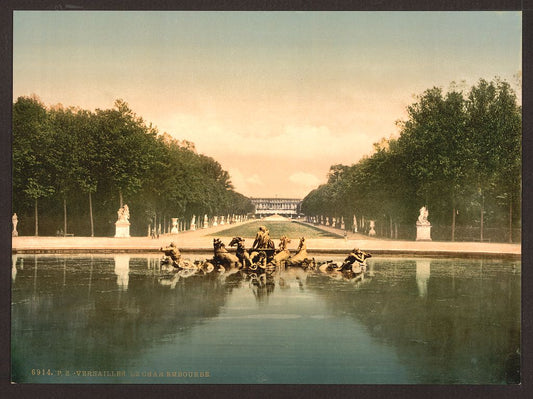 A picture of The triumphal car, Versailles, France