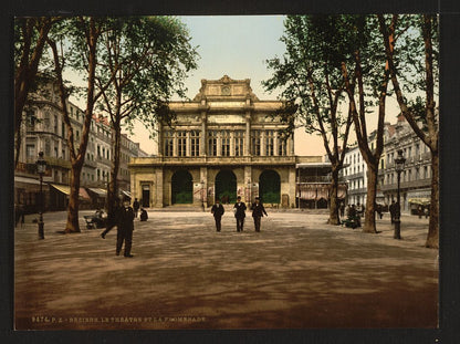 A picture of Theatre and promenade, Béziers, France