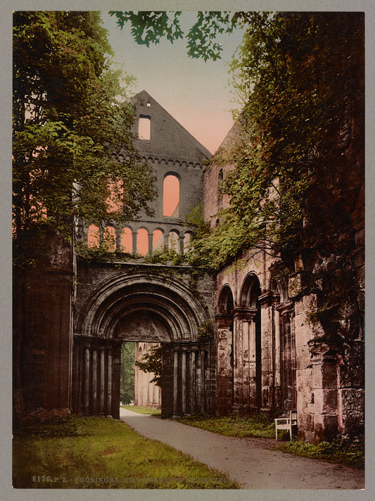 A picture of Thüringen. Klosterruine Paulinzella
