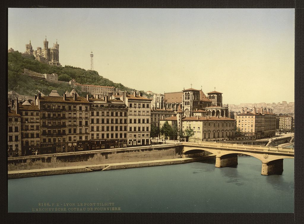 A picture of Tilsit (i.e., Tilsih) Bridge, Lyons, France