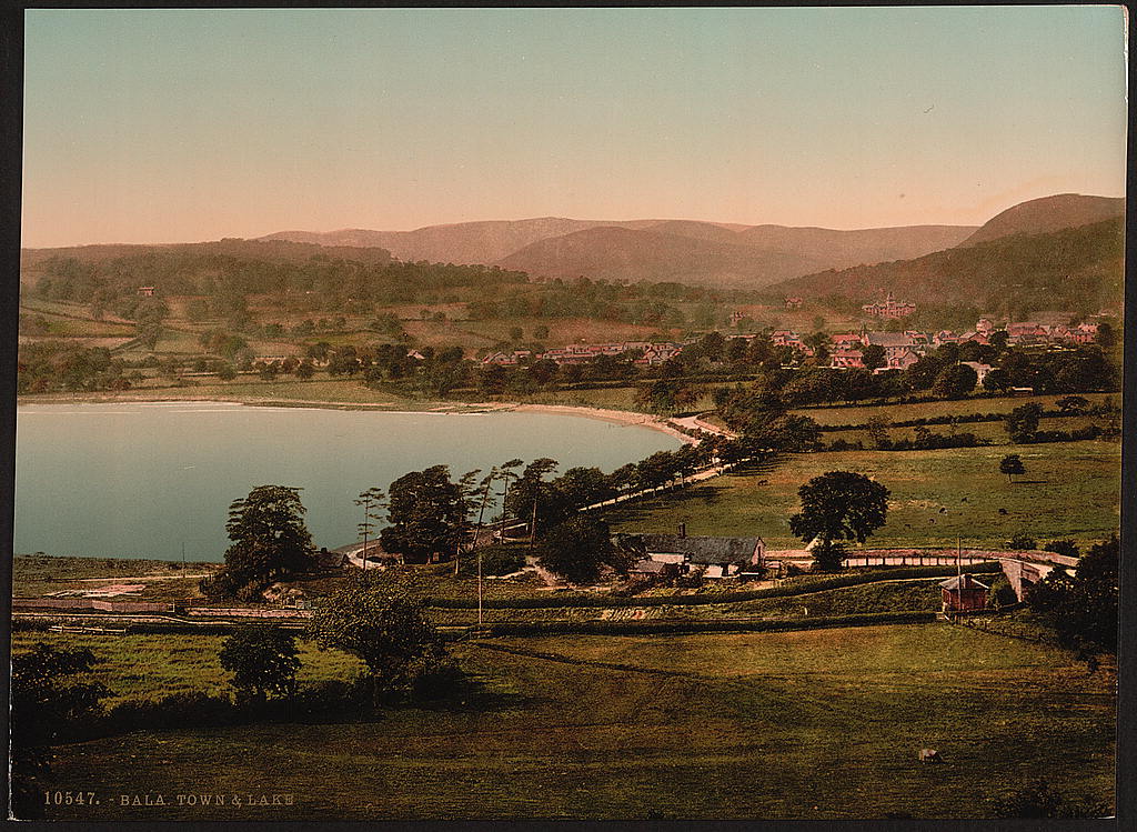 A picture of Town and lake, Bala, Wales