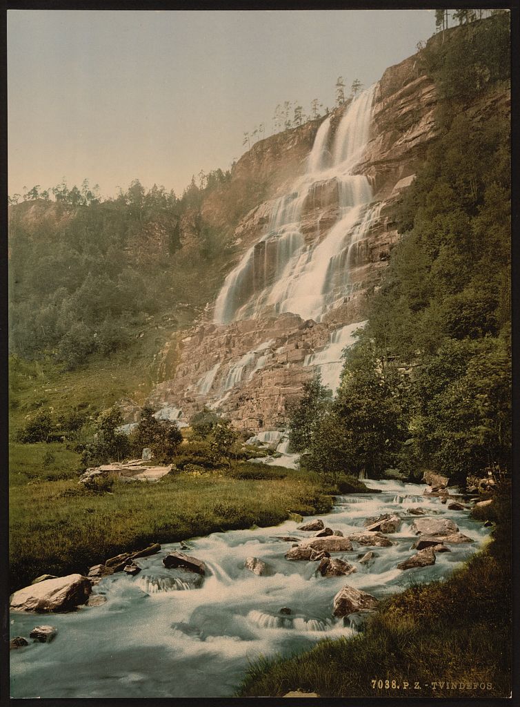 A picture of Tvindefos (i.e., Tvindefossen)  Norway