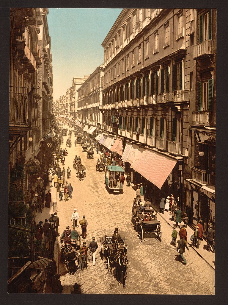 A picture of Via Roma, Naples, Italy