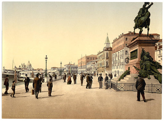 A picture of Victor Emmanuel's Monument, Venice, Italy