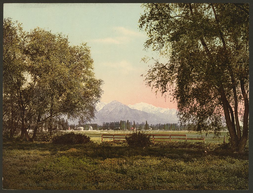 A picture of Wasatch Range from the Valley of the Jordan